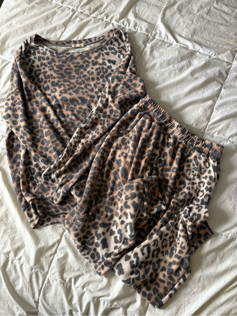 Leopard Print Women's Pajama Set